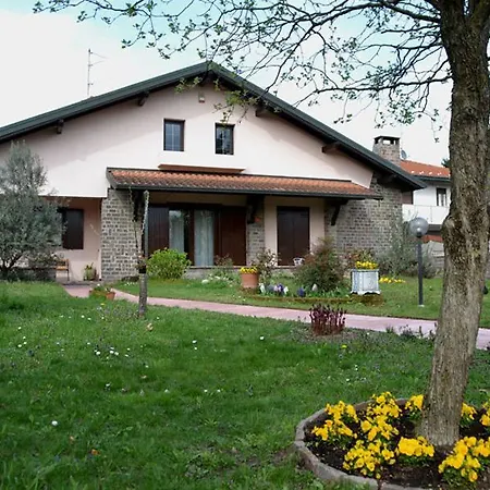Frühstückspension Le 3 Camelie Malpensa Vanzaghello