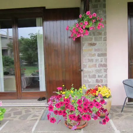 Alojamento de Acomodação e Pequeno-almoço Le 3 Camelie Malpensa