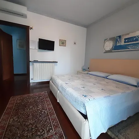 Alojamento de Acomodação e Pequeno-almoço Le 3 Camelie Malpensa Vanzaghello